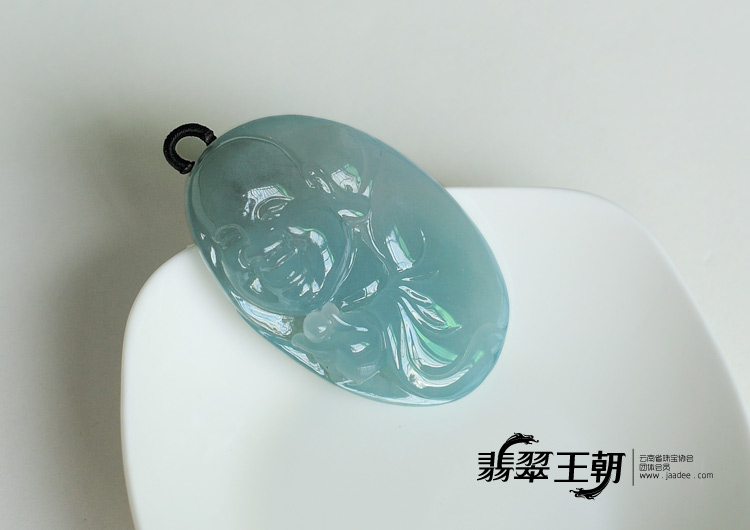 冰种蓝晴水缅甸翡翠佛头挂件