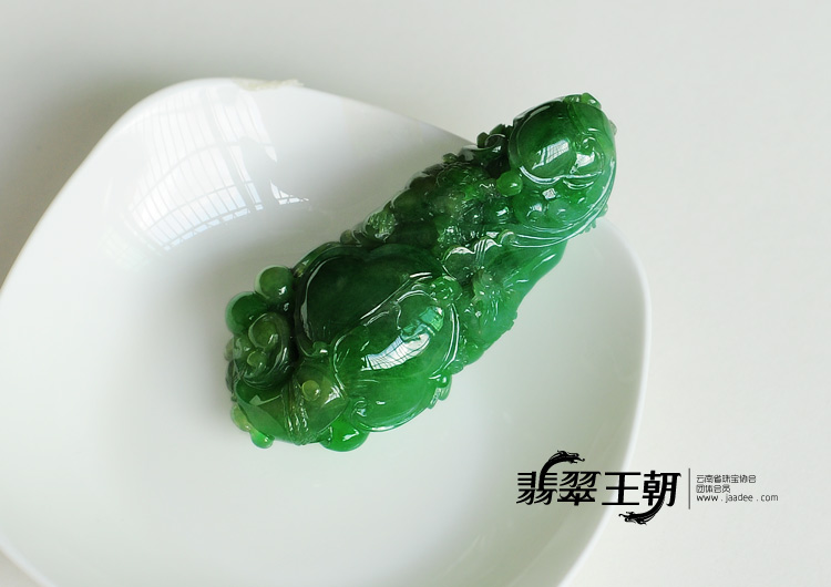 糯冰种满绿缅甸翡翠事事如意挂件
