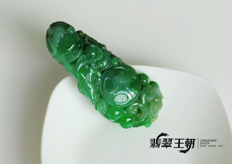 糯冰种满绿缅甸翡翠事事如意挂件