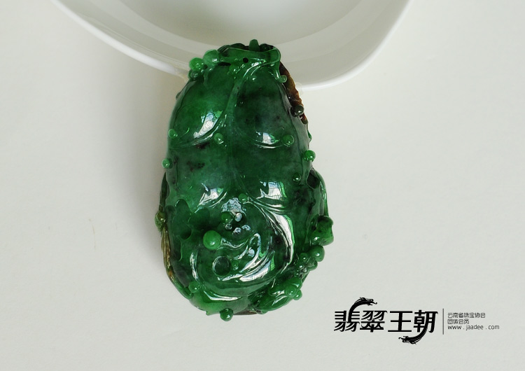 糯冰种黄加绿缅甸翡翠事业有成挂件