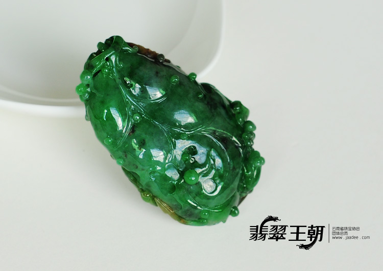 糯冰种黄加绿缅甸翡翠事业有成挂件