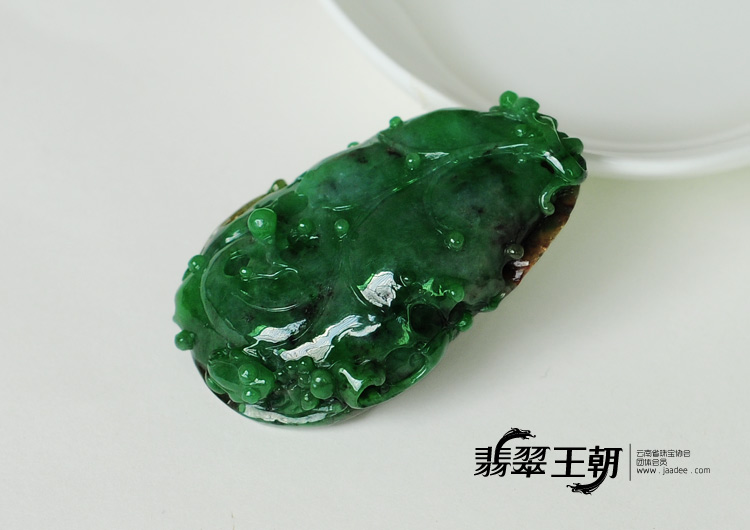糯冰种黄加绿缅甸翡翠事业有成挂件