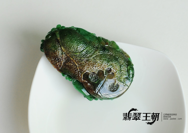 糯冰种黄加绿缅甸翡翠事业有成挂件