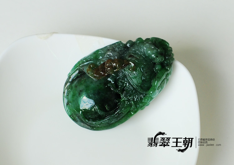 糯冰种黄加绿巧雕三件套挂件（一批走）