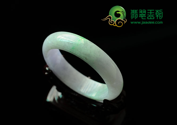 糯冰种春带彩缅甸翡翠手镯(58.2)
