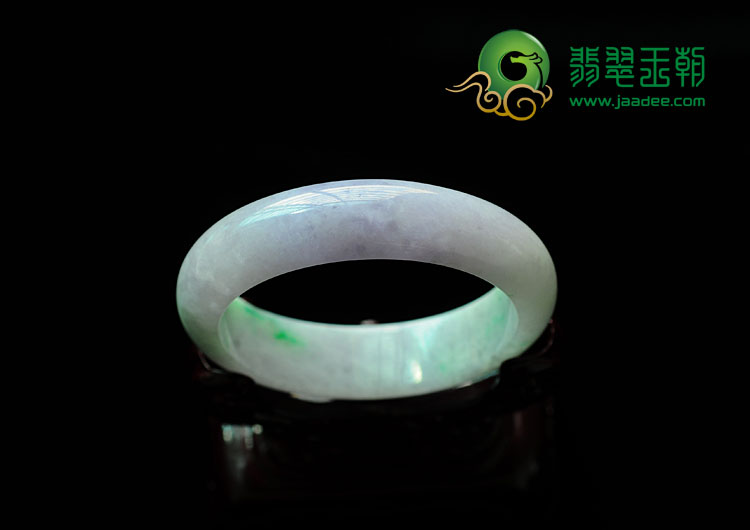 糯冰种春带彩缅甸翡翠手镯(58.2)