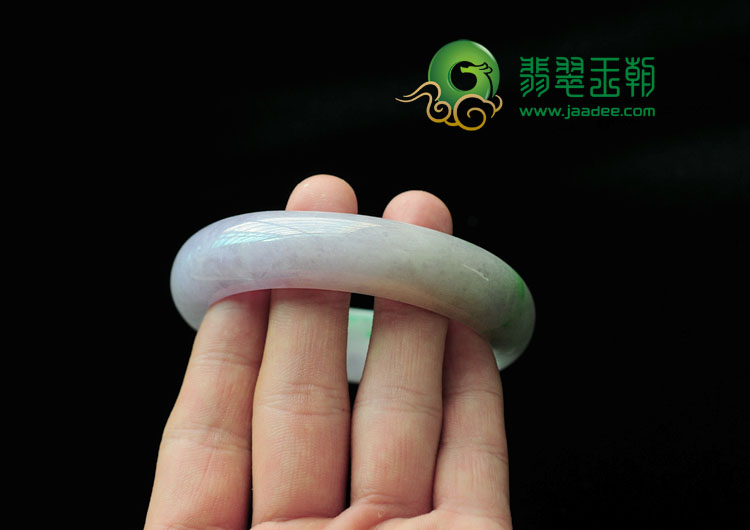 糯冰种春带彩缅甸翡翠手镯(58.2)