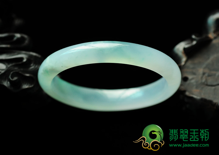 冰种春带彩缅甸翡翠手镯（53.4mm）