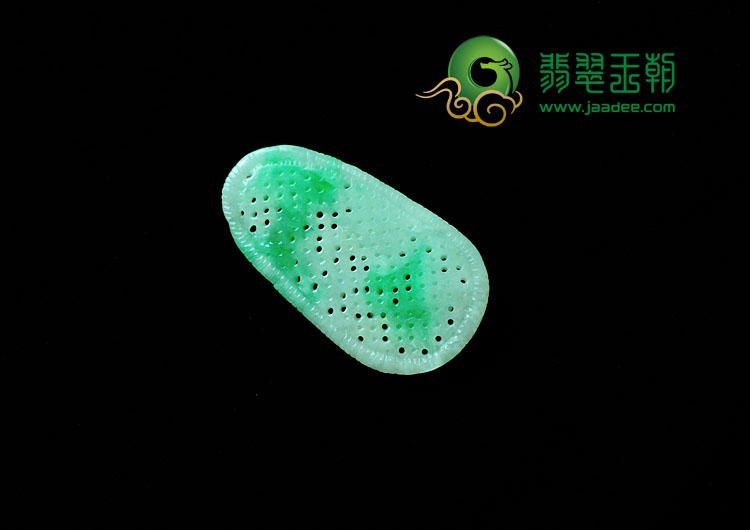 糯冰种翠色缅甸翡翠花开富贵挂件