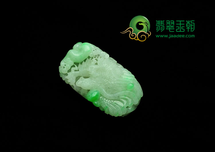 糯冰种翠色缅甸翡翠大展鸿图挂件