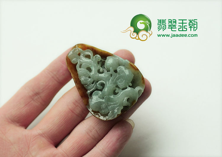 (超值推荐)糯冰种黄翡缅甸翡翠硕果累累挂件