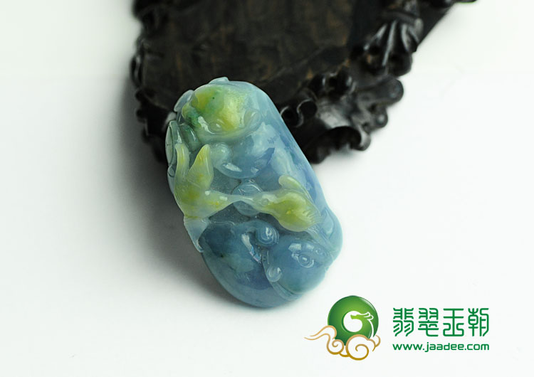 冰种三彩缅甸翡翠合欢挂件
