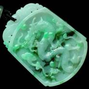 糯冰种飘花缅甸翡翠龙牌挂件