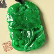 细糯种满绿缅甸翡翠年年有余挂件