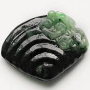 糯冰种墨翠缅甸翡翠贝壳挂件