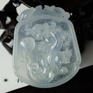玻璃种缅甸翡翠龙牌挂件