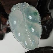 冰种飘花缅甸翡翠叶子挂件