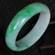 细糯种阳绿缅甸翡翠手镯（59.2mm）