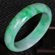 细糯种阳绿缅甸翡翠手镯（57.9mm）