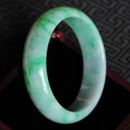 细糯种阳绿缅甸翡翠手镯（59.3mm）