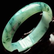 冰种飘花缅甸翡翠手镯(58.4mm)