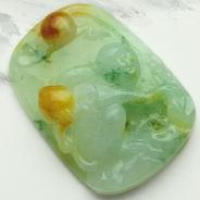 冰种黄翡飘花缅甸翡翠灵猴献寿挂件