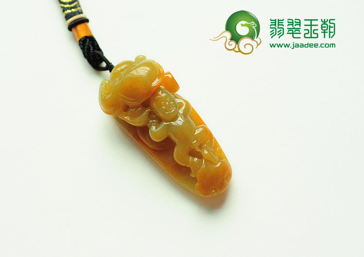 糯冰种黄翡缅甸翡翠童子挂件