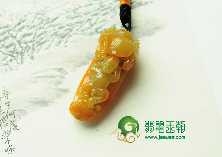 糯冰种黄翡缅甸翡翠童子挂件