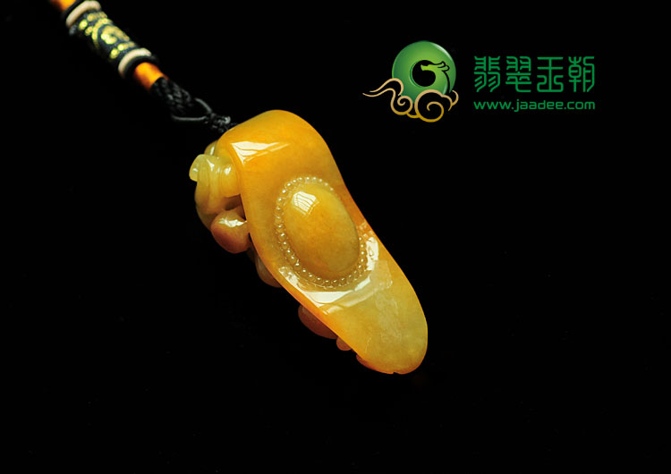 糯冰种黄翡缅甸翡翠童子挂件