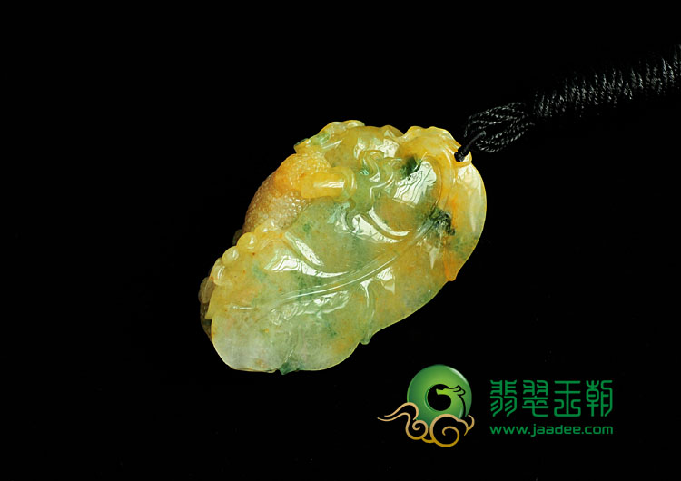 冰种黄翡飘花缅甸翡翠金蟾挂件