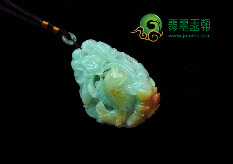 糯冰种黄翡缅甸翡翠年年有余手玩件