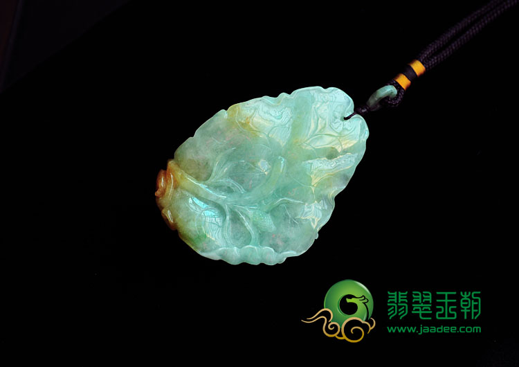 糯冰种黄翡缅甸翡翠年年有余手玩件
