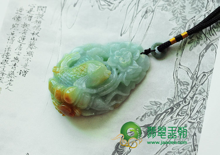 糯冰种黄翡缅甸翡翠年年有余手玩件