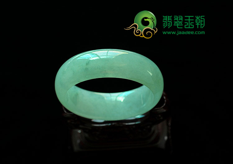 冰种晴水略飘花缅甸翡翠宽条手镯（58.6）