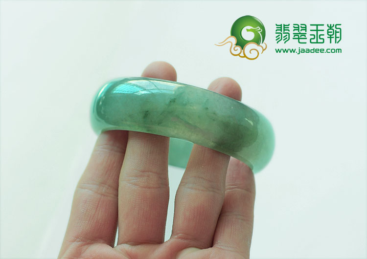 冰种晴水略飘花缅甸翡翠宽条手镯（58.6）
