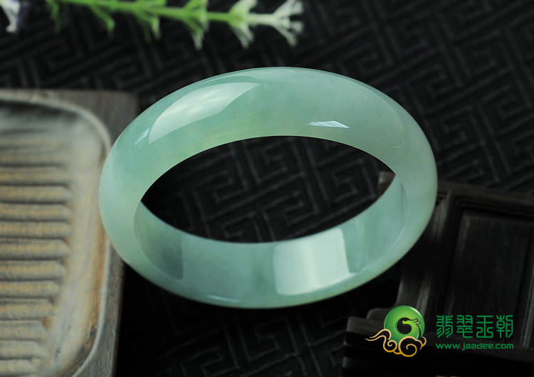冰种晴水缅甸翡翠手镯（58.4mm）