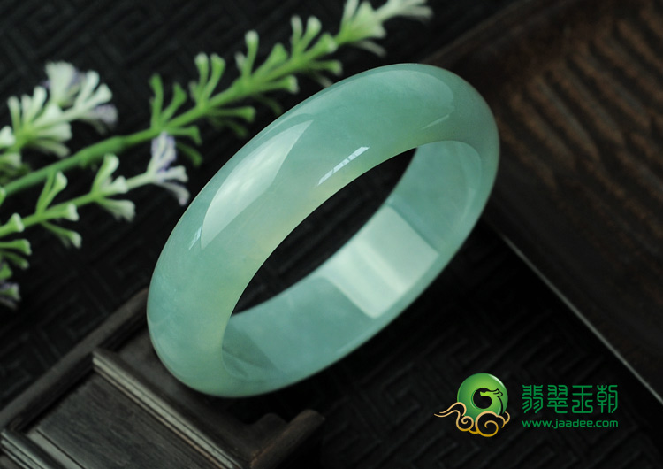 冰种晴水缅甸翡翠手镯（57.4mm）
