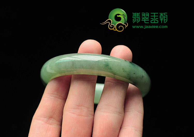 糯冰种飘花缅甸翡翠手镯(57.9mm)