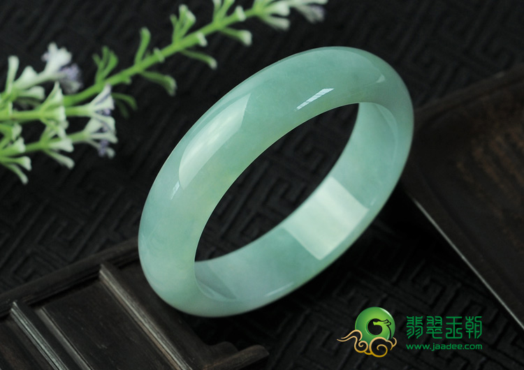 冰种晴水缅甸翡翠手镯（56.3mm）