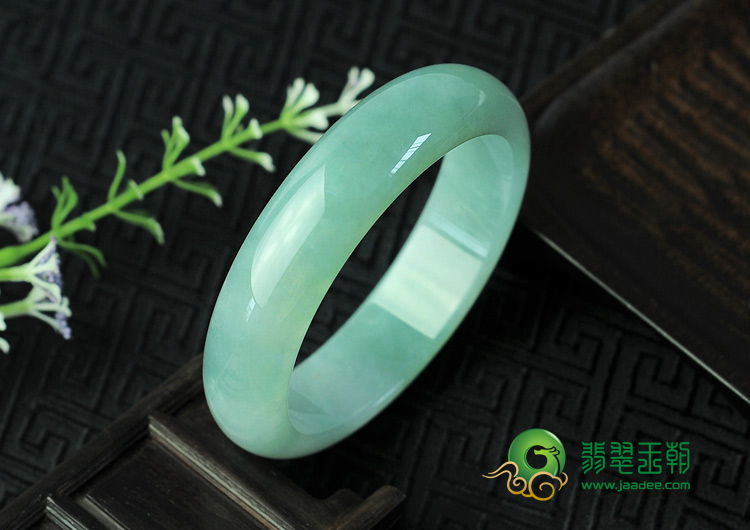冰种晴水缅甸翡翠手镯（56.3mm）