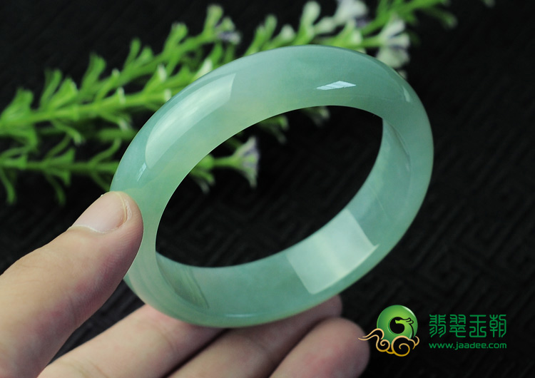 冰种晴水缅甸翡翠手镯（58.1mm）
