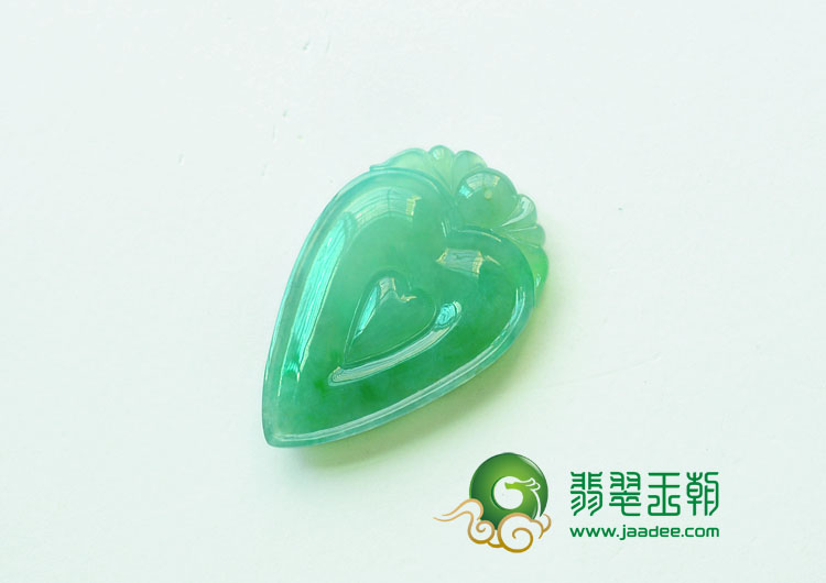 冰种绿晴水缅甸翡翠心心相印挂件