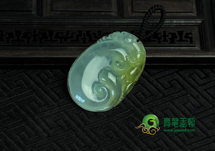 冰种黄翡缅甸翡翠如意挂件