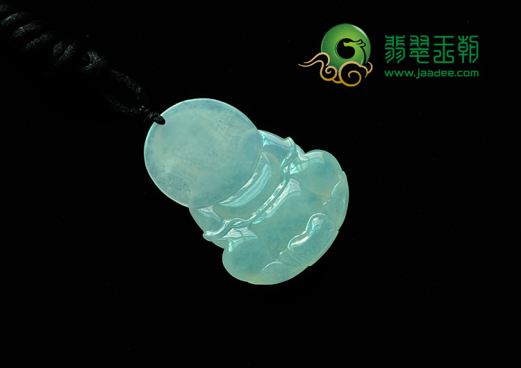 冰种晴水缅甸翡翠观音挂件