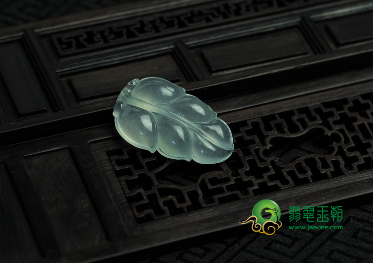 冰种缅甸翡翠叶子挂件