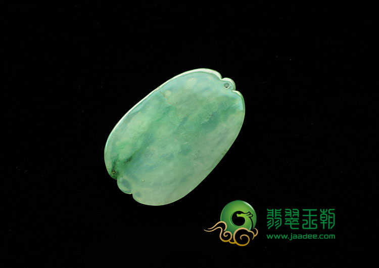 冰种飘花缅甸翡翠龙牌挂件