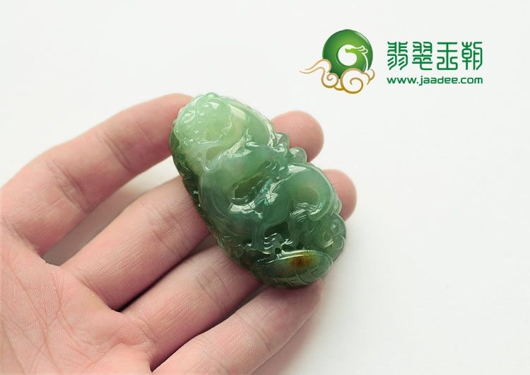 冰种晴水略黄翡缅甸翡翠飞龙挂件