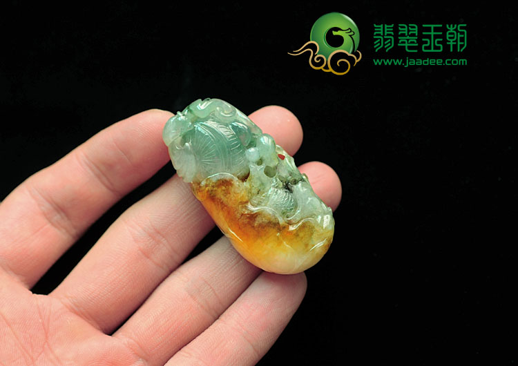 冰种黄翡飘花缅甸翡翠年年有余挂件