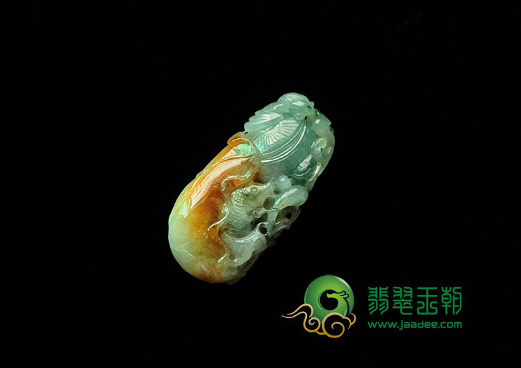 冰种黄翡飘花缅甸翡翠年年有余挂件
