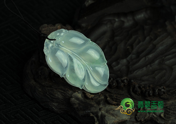 冰种略飘花缅甸翡翠叶子挂件